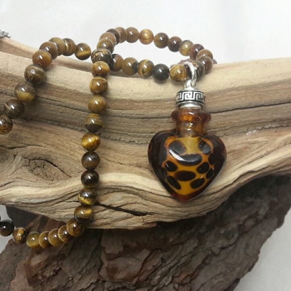 TIGERS EYE URN NECKLACE - Picture 2 of 4